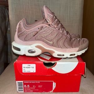 Mauve Pink Womens Air Max Plus